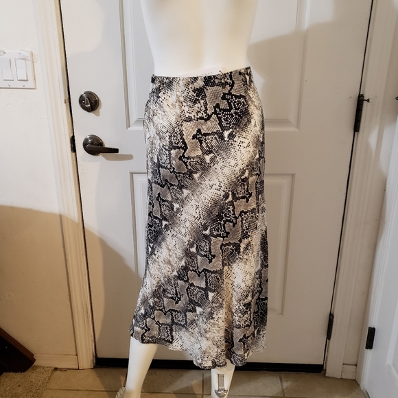 NWT $79 Sanctuary Queensnake Everyday Midi Skirt Size Small - Picture 5 of 8